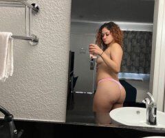 Palmdale/Lancaster escorts - 5'6 slim thick tatted latina 😍 - 24