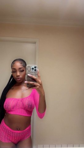 creamy, sensational mixed hot horny ebony Ready to fulfill your needs 🫦incalls available NOW - 26 - 1