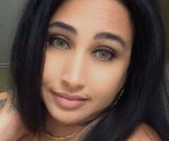 Long, beautiful hair colored eyes, Latina - 40 - Image 2