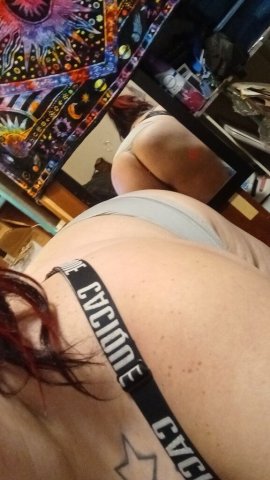 *FOR THOSE OF YOU WHO DO NOT MIND OR ACTUALLY LOVE THAT TIME OF THE MONTH ITS SHARK WEEK!!**💋😘🍑🍑 Temptation Thursday JACUZZI/FACESITTING CHAIR - 33 - 1