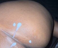 Looking to eat pussy and lay wood (Women Only) - Image 2