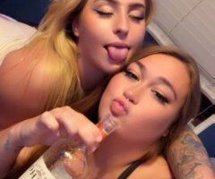 San Marcos escorts - 2 girls 1 bed - 28