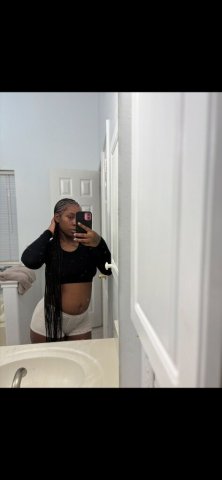 your local escape ❤😚beautifully petite🥰 100% authentic, the real deal🫰🏾 - 22 - 1