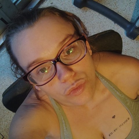 Sexy girl available - 29 - 1