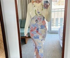 UPSCALE BOMBSHELL REDHEAD - 34 - Image 2