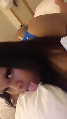 Young PRETTY VIXEN 😍 CURVY BODY 🚺 with fresh tight KITTY 😍👅🍑 - 25 - 1