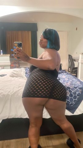 NEW IN TOWN LAST DAY HERE 🤪A REAL DICK PLEASER💦💖 DEEP THOAT and WET PUSSY 4 YOUUU💦😻 - 27 - 1