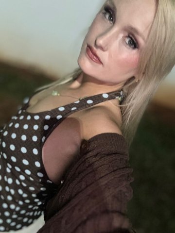 hot blonde 💖 - 25 - 1