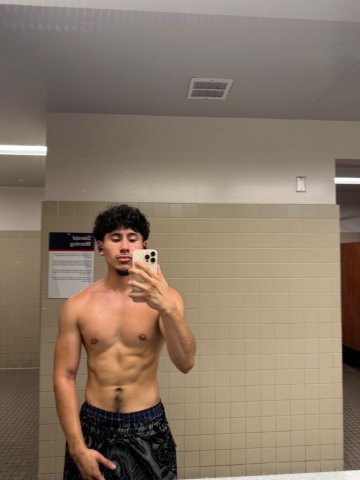MISSION VALLEY AREA TOP AN BOTTOM YOUNG LATINO WITH EXTRA CUM ALWAYS FOR YOU 🍼🍼🍼 - 1