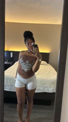 OUTCALLS AVAILABLE - 21 - 1