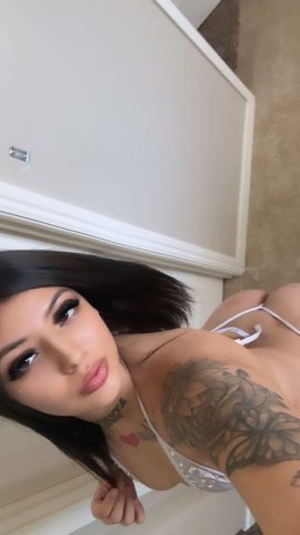 🥰SEXY LATINA IN TOWN🥰 - 23 - 1
