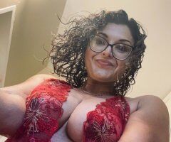 Sexy MILF seeks the Real Ones who want the royal treatment! - 44 - Image 4