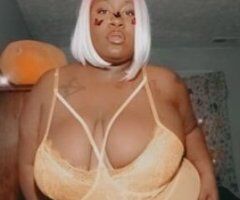 Ebony BBW looking to pleasure - 24 - Image 5