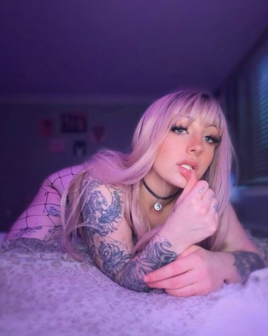Chronically Cute, Casually Chaotic. - 24 - 1