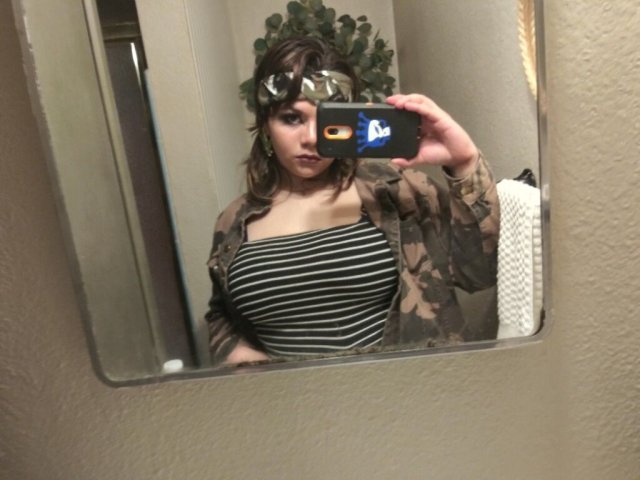 thick teen looking to have fun😋❤ - 18 - 1