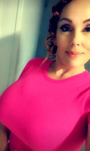 Super BUSTY Mature All Natural DOM 👀💦 - 40 - 1