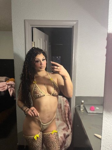Luxury treatment for those who can afford it 🤩 Discreet. Worth it. Available 👙💦 - 24 - 1