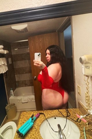 zoeyyyy, thick, wet n ready😉 - 22 - 1
