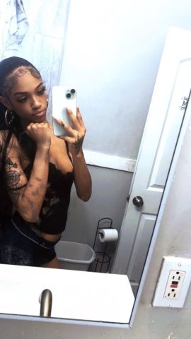 𝐀𝐕𝐀𝐈𝐋𝐀𝐁𝐋𝐄💰DEALS RIGHT NOW-CUM SEE ME - 21 - 1