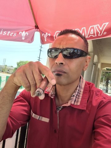 Looking for SoCal honeys in Coachella Valley - 1