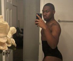 IN TOWN FOR A NIGHT OR TWO 💦😘🍑 - Image 4