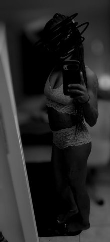 hii, shes here for the night - 31 - 1