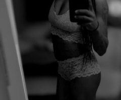 Texarkana escorts - hii, shes here for the night - 31