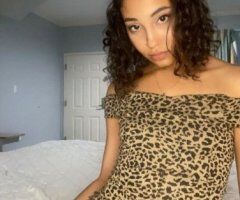 Prettiest Distraction 👄 - 22 - Image 2