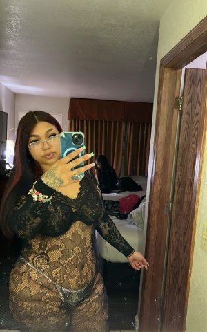 𝕋ℍ𝕀ℂ𝕂 𝕃𝔸𝕋𝕀ℕ𝔸😻 SAN MATEO OUTCALLS - 21 - 1