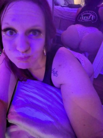 Specials tonight on HALF HOUR DATES - 36 - 1