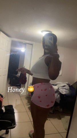 🍯Honeys Play Land & Passions Fruit🫶🏾💦 2 Girls pick your posion - 24 - 1
