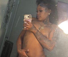 SEXY THICKNESS COME SNEAK AWAY💦 NICE IN WET - 22 - Image 2