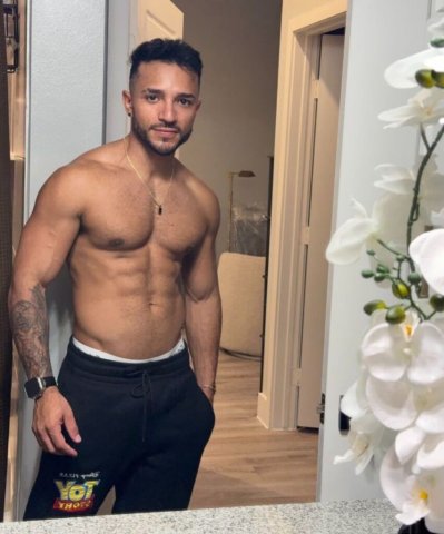 Hi, I’m brayan 🦋 CAN PAY CASH CALL ME 📞available 24/7 100% Real./ Hola, Soy gnesis PAGOS EN EFECTIVO, Llmame 📞 Disponible 24/7 - 1