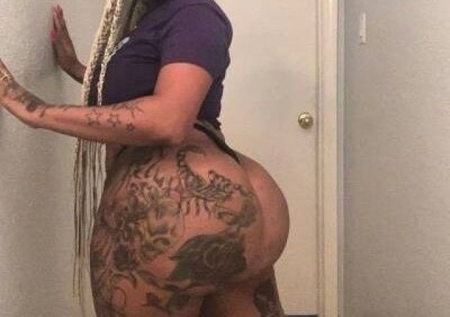 Small Waist Cute Face Big Booty Vixen‼ Castleton - 25 - 1