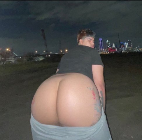 $50 sloppy head i eat dick,balls and ass and i swallow nut too - 1