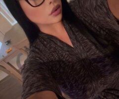 pRetty eXotiC mAmi 🤤 - 28 - Image 2