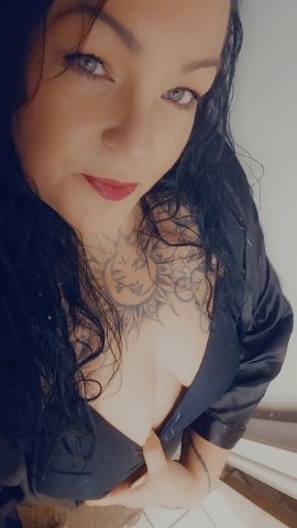 Big booty, thick thighs, beauitful titties & pretty eyes 😘😋 - 44 - 1