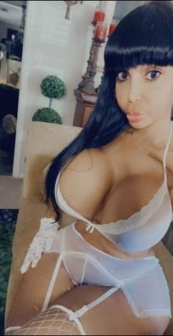 wet and wild DOMINANT busty naughty playmate with curves in all the right places wild busty Latin goddess 100% real upscale, companion, private location available now - 27 - 1
