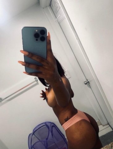 estoy de regreso amor 🔥 tu latina caliente, coqueta 💦 la mas perra 👅 - 26 - 1