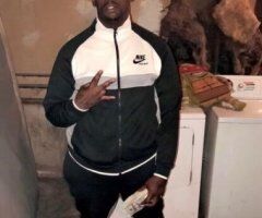 In calls and out calls New in my city male message therapist come to me leave with a happy end no strings attached just good fun safe and discrete satisfaction - Image 2