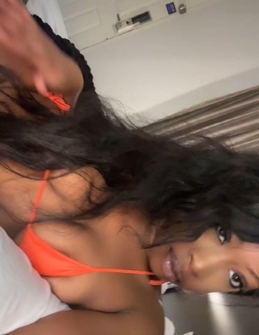 SEXY SLIM WITH ASS INCALL/OUTCALL - 22 - 1