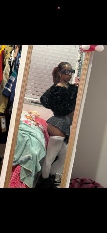 hey baby im new to vegas if you wanna have a good time come meet with me have a room 💋 - 22 - 1