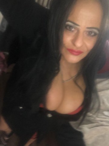 ""(79 ROSES SPECIAL INCALL TODAY ONLY)))AVAILABLE FOR INCALL})"OUTCALL OPTION IS AVAILABLE IYOU IWOULD COVER THE UBER TO AND FROM YOUR PLACE PLUS THE OUTCALL ROSES IN THE PAST. GUYS COME SEE ME. THE MEN WHO SEE ME LOVE ME GET YOUR VISIT IN TODAY - 34 - 1