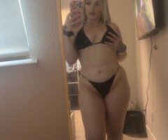 Bubbly Blonde Visiting 💜 - 22 - Image 9