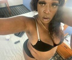 Jamaican Beauty with the big O booty - 43 - Image 10