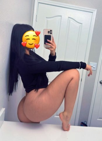 hola papi soy una chica muy traviesa 🥵 me encanta follar y hacerlo bien rico🤤 me gusta sacar bien rico mi lechita🤤 🍌 me gusta sentirlo entero adentro papi🍌 ❌no police❌ ❌n - 26 - 1