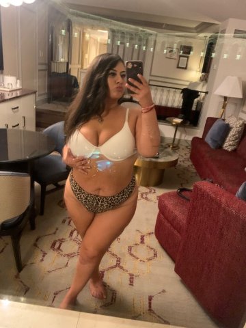 ♡𝗟𝗮𝘁𝗶𝗻𝗮 𝗯𝗼𝗺𝗯𝘀𝗵𝗲𝗹𝗹 𝗺𝗮𝗺𝗶 ☆lynwood incalls / outcalls everywhere with uber 🩷 - 24 - 1