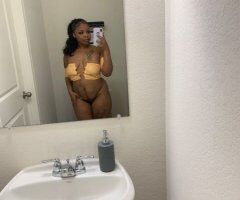 ask about deals outcalls 2 girl - 23 - Image 3