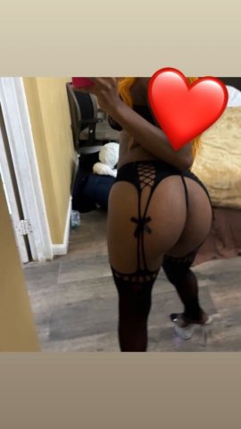 OUTCALLS AND CAR DATE SLIM THICK BROWNSKIN 2 girl special - 18 - 1
