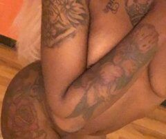 BEST PUSSY IN TOWN SATIFACTION GUARANTEED - 27 - Image 3